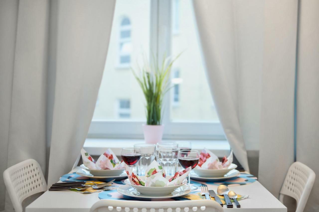 Apartments Chmielna 24 By Renters Warsaw Luaran gambar